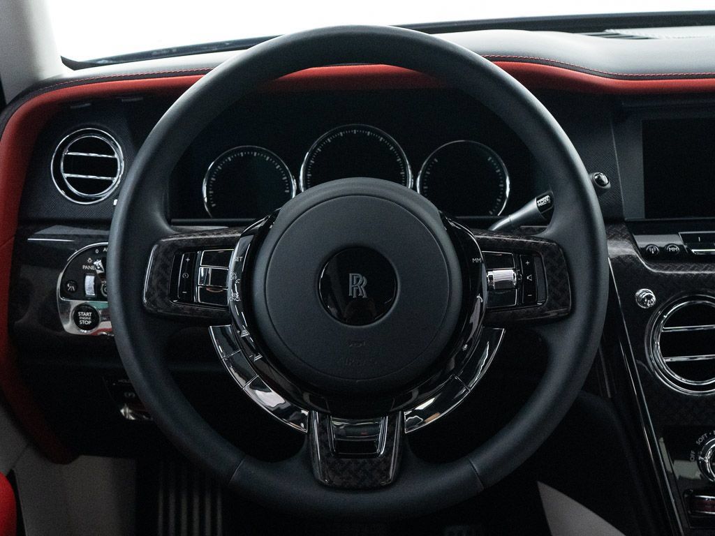 Certified 2023 Rolls-Royce Cullinan Black Badge w/ Driver's Package AWD/4WD image 37