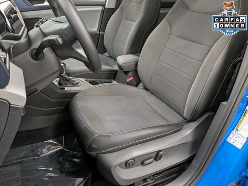 Used 2022 Volkswagen Taos SE image 11