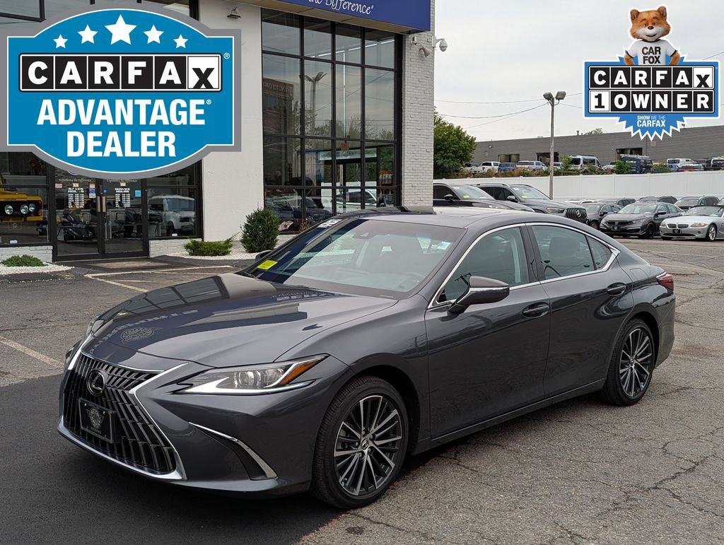 Used 2022 Lexus ES 350 w/ Premium Package FWD image 2