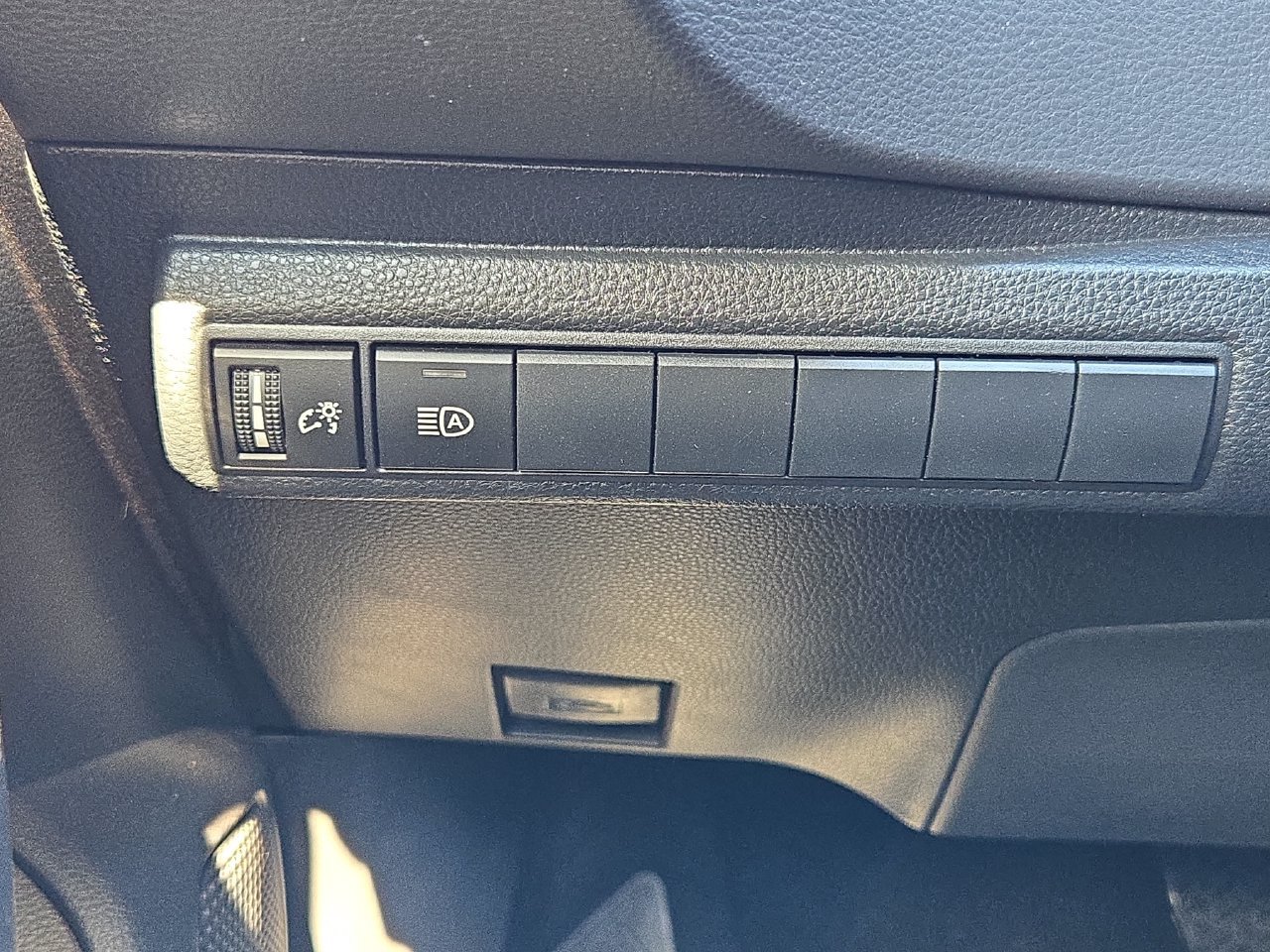Used 2026 Toyota Corolla SE FWD image 26