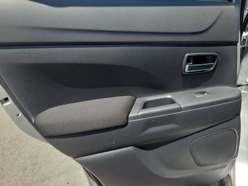 Used 2021 Mitsubishi Outlander Sport ES FWD image 27