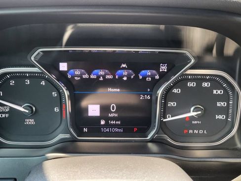 Used 2020 GMC Sierra 1500 AT4 w/ Technology Package AWD/4WD image 32