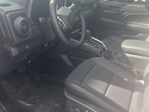 Used 2026 Chevrolet Colorado Trail Boss AWD/4WD image 2
