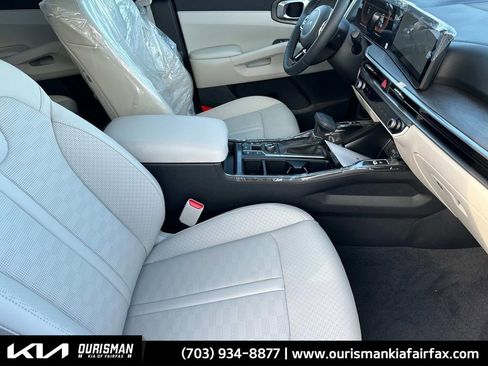 New 2025 Kia Sorento X-Line EX image 16