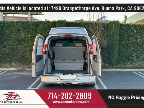 Used 2016 Chevrolet Express 2500 image 15