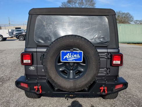 Used 2021 Jeep Wrangler Unlimited Sport image 4