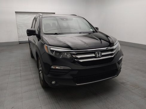 Used 2017 Honda Pilot Touring image 14