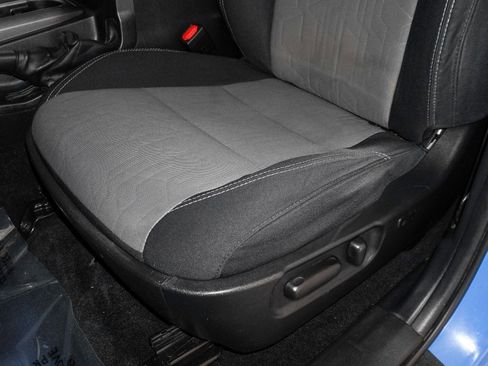 Used 2021 Toyota Tacoma TRD Off-Road image 25