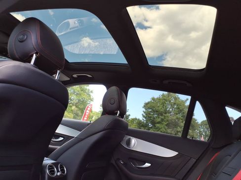 Used 2019 Mercedes-Benz GLC 43 AMG 4MATIC image 11