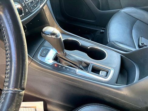 Used 2020 Chevrolet Equinox LT w/ Sport Edition image 15