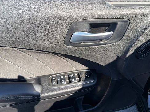 Used 2021 Dodge Charger SXT w/ Blacktop Package image 17