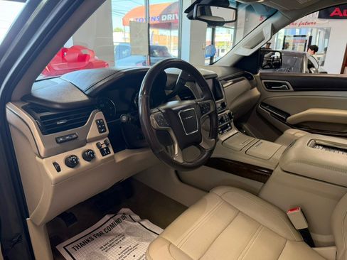 Used 2018 GMC Yukon XL Denali AWD/4WD image 21