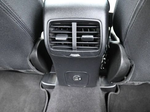 Used 2022 Ford Escape SE w/ SE Sport Appearance Package FWD image 10