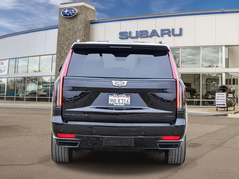 Used 2023 Cadillac Escalade ESV Sport Platinum w/ LPO, ONYX Package image 3