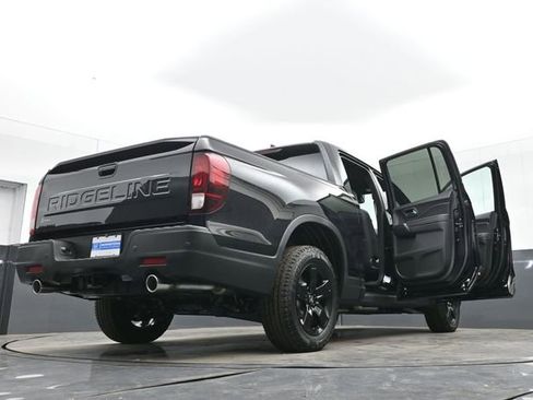 New 2026 Honda Ridgeline Black Edition image 45