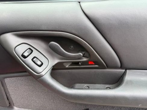 Used 2002 Chevrolet Camaro Z28 w/ Preferred Equipment Group 2 RWD image 12