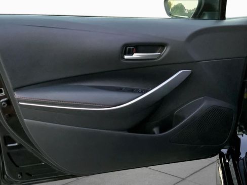 Used 2025 Toyota Corolla SE FWD image 19