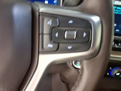 Used 2025 Chevrolet Silverado 2500 LT AWD/4WD image 11