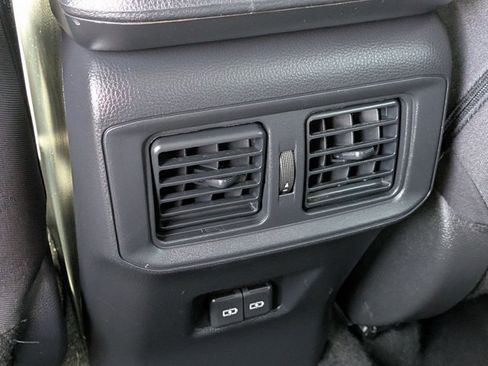 Used 2024 Toyota RAV4 XLE FWD image 22