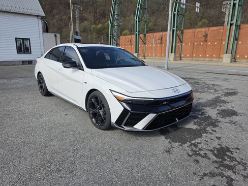 Used 2025 Hyundai Elantra N Line image 2