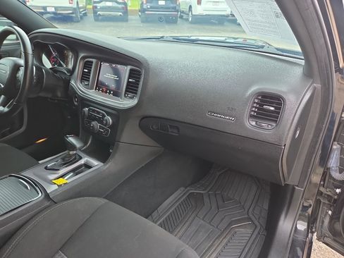 Used 2023 Dodge Charger R/T w/ Blacktop Package RWD image 12
