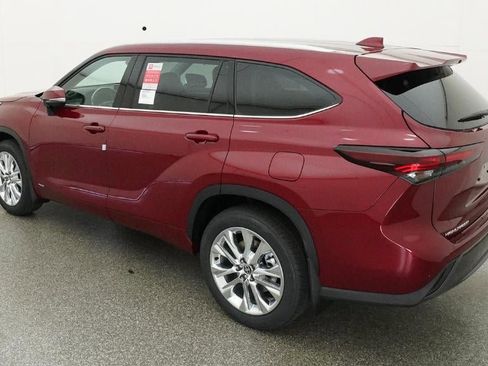 New 2026 Toyota Highlander Limited AWD/4WD image 5