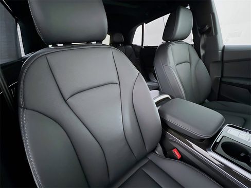 New 2026 Audi Q8 Premium Plus image 27