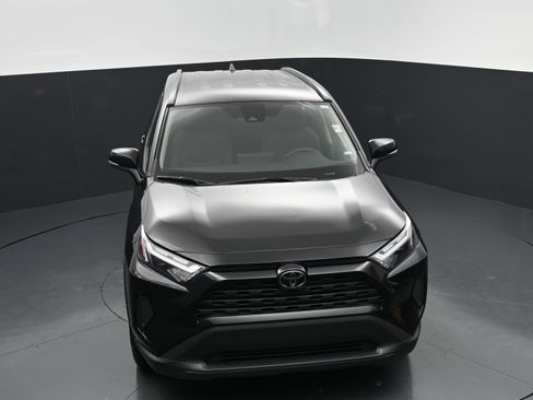 Used 2025 Toyota RAV4 XLE FWD image 34