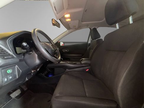 Used 2016 Honda HR-V EX image 9