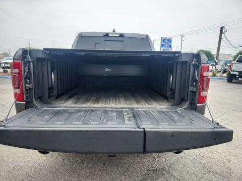 Used 2022 RAM 1500 Limited AWD/4WD image 13