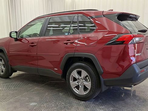 Used 2025 Toyota RAV4 LE AWD/4WD image 9