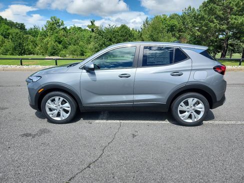 Used 2026 Buick Encore GX Preferred w/ Comfort Package FWD image 2