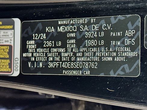 Used 2025 Kia K4 LXS image 12