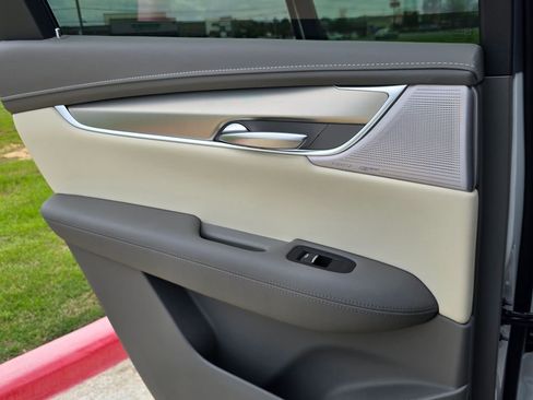 Used 2024 Cadillac XT5 Premium Luxury FWD image 19