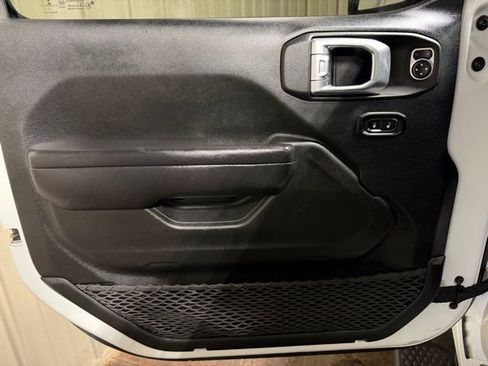 Used 2021 Jeep Wrangler Unlimited Sport image 12