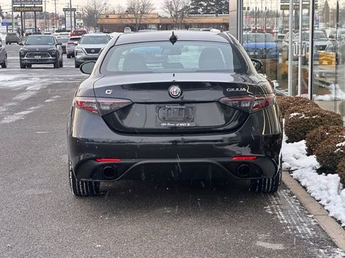 New 2025 Alfa Romeo Giulia AWD image 5
