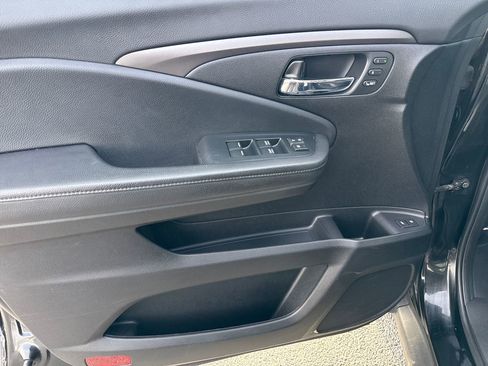 Used 2022 Honda Pilot Black Edition image 19