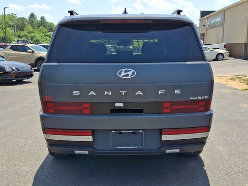 Used 2025 Hyundai Santa Fe Limited AWD/4WD image 5