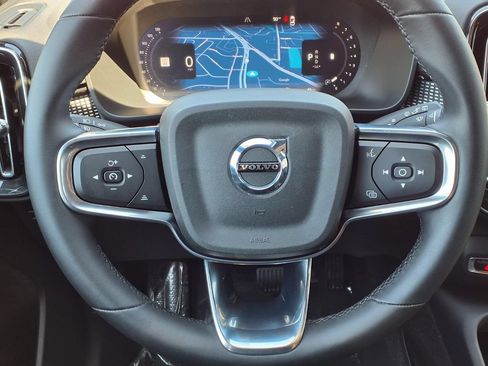 Certified 2023 Volvo XC40 B5 Plus w/ Climate Package AWD/4WD image 12