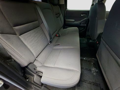 Used 2024 Nissan Frontier SV RWD image 14