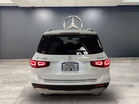 Certified 2022 Mercedes-Benz GLB 250 4MATIC image 5