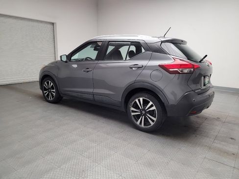 Used 2020 Nissan Kicks SV image 3