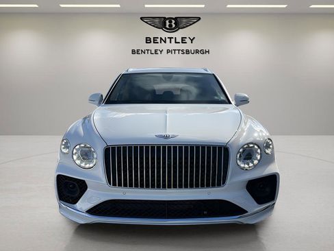 Used 2023 Bentley Bentayga Extended Wheelbase image 7