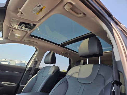 Used 2025 Kia Sorento EX w/ EX Panoramic Sunroof Package AWD/4WD image 24