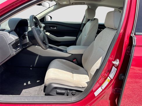 Certified 2024 Honda Accord EX image 23