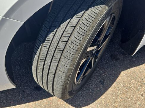 Certified 2025 Nissan Sentra SV FWD image 18