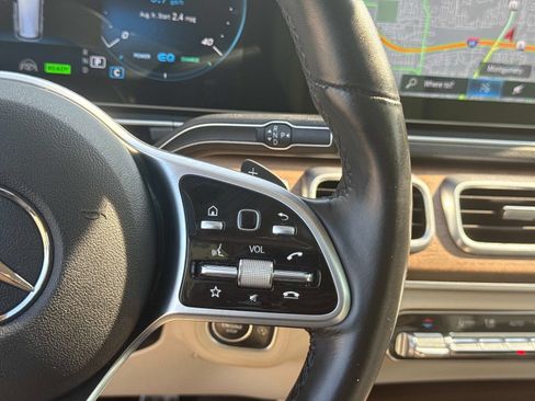 Used 2022 Mercedes-Benz GLS 450 4MATIC image 21