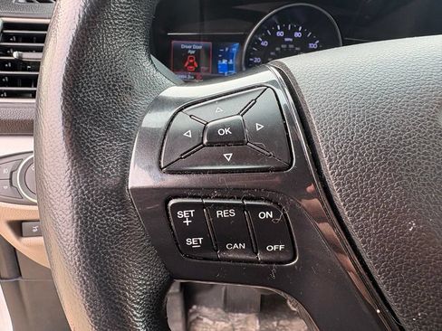 Used 2019 Ford Explorer XLT w/ Equipment Group 201A AWD/4WD image 13