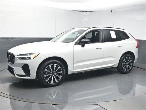 Certified 2024 Volvo XC60 B5 Core image 4