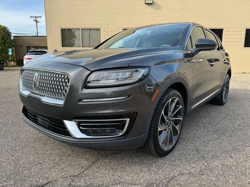 Used 2019 Lincoln Nautilus Reserve image 3